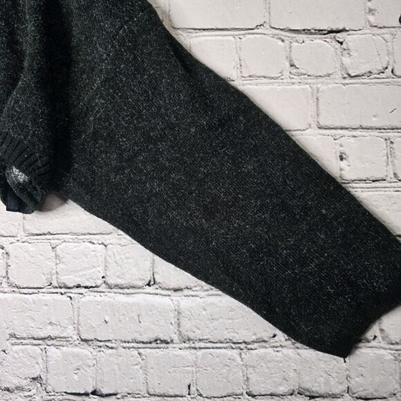 Out From Under Cozy Up Cropped Black Gray Sweater Bow Motif Size Medium - Picture 6 of 12